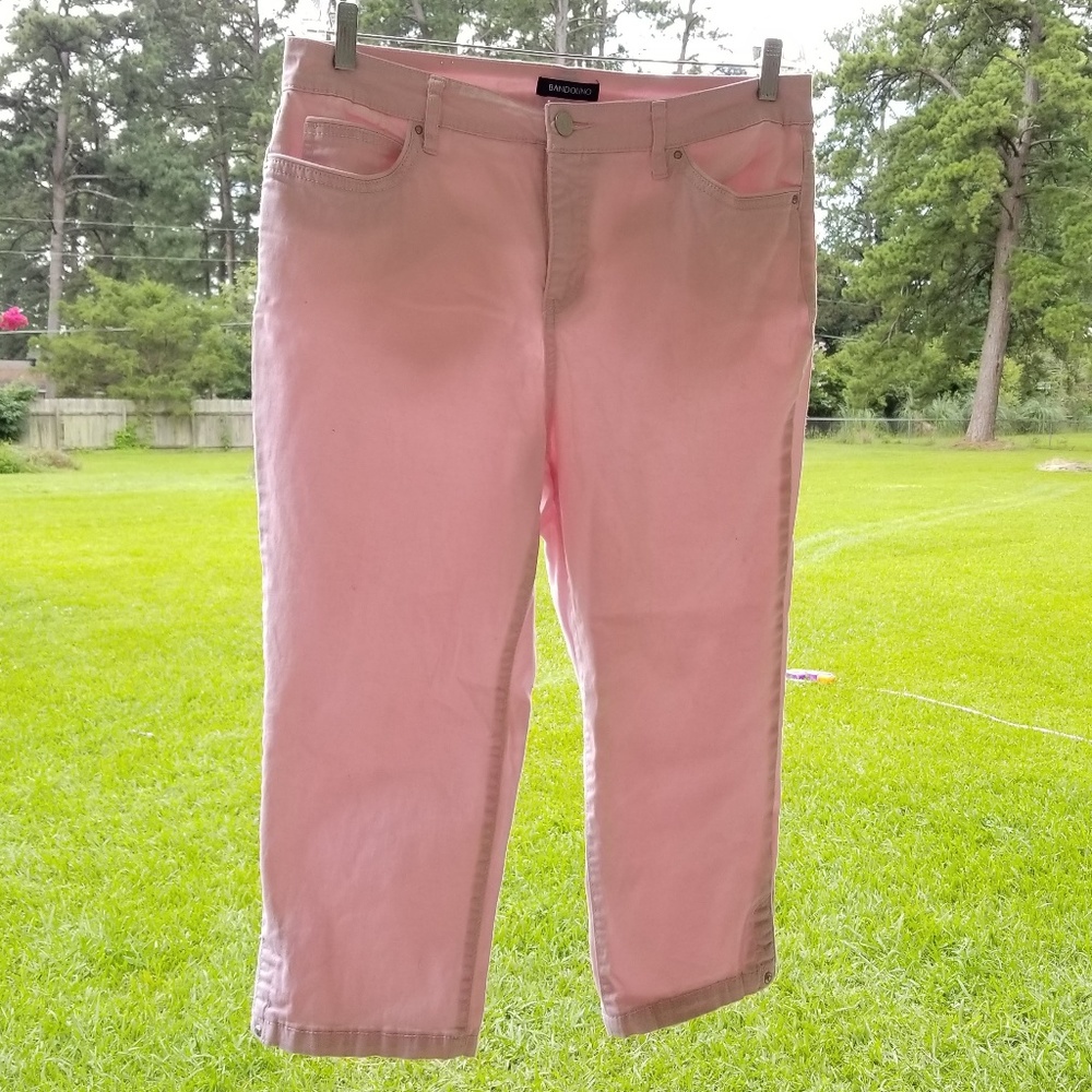 Pastel Pink Bandolino Capri Pants